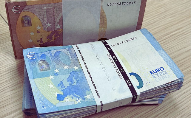 Фалшиви евро: 75% от банкнотите в България са 20 и 50 лева (Експерти)